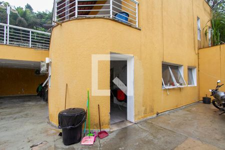 Casa de condomínio para alugar com 700m², 4 quartos e 5 vagasÁrea de Serviço + garagem