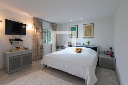 Casa de condomínio para alugar com 700m², 4 quartos e 5 vagasQuarto 4 suite