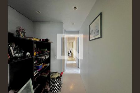 Apartamento à venda com 127m², 4 quartos e 1 vagaCorredor Quartos