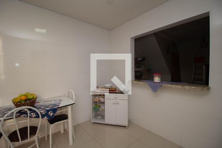Casa à venda com 160m², 3 quartos e 2 vagasCopa