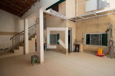 Casa à venda com 160m², 3 quartos e 2 vagasQuintal