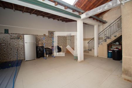 Casa à venda com 160m², 3 quartos e 2 vagasQuintal