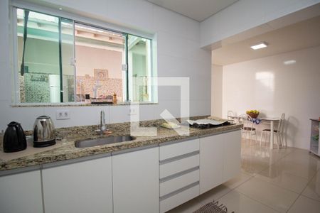 Casa à venda com 160m², 3 quartos e 2 vagasCozinha