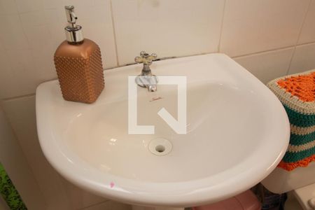 Casa à venda com 160m², 3 quartos e 2 vagasBanheiro 1