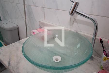 Casa à venda com 160m², 3 quartos e 2 vagasBanheiro 2