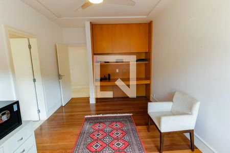 Casa à venda com 430m², 4 quartos e 3 vagasSuíte 3