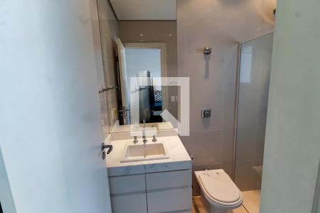 Casa à venda com 430m², 4 quartos e 3 vagasBanheiro da Suíte 1