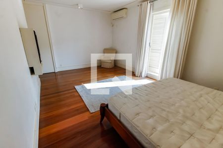 Casa à venda com 430m², 4 quartos e 3 vagasSuíte 4