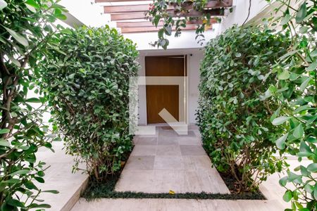 Casa à venda com 430m², 4 quartos e 3 vagasEntrada