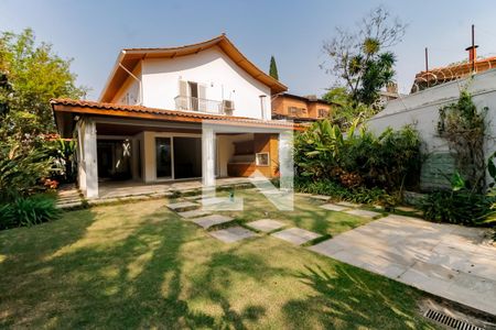 Casa à venda com 430m², 4 quartos e 3 vagasJardim - vista casa