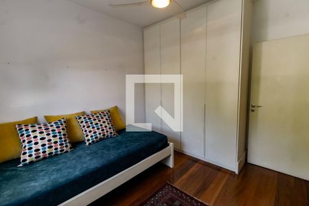 Casa à venda com 430m², 4 quartos e 3 vagasSuíte 1