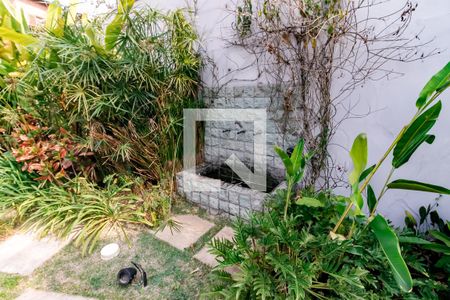 Casa à venda com 430m², 4 quartos e 3 vagasJardim - detalhes