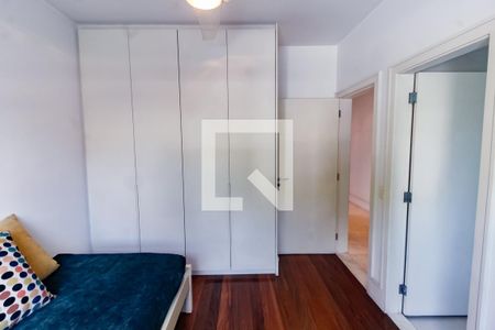 Casa à venda com 430m², 4 quartos e 3 vagasSuíte 1 - armários