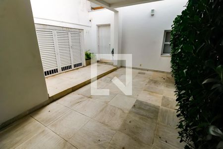 Casa à venda com 430m², 4 quartos e 3 vagasGaragem