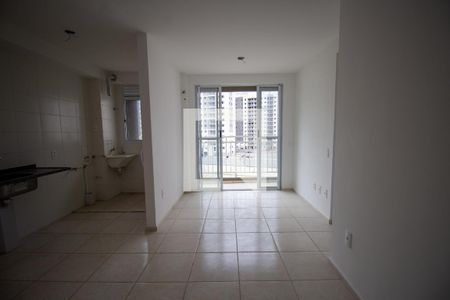 Sala de apartamento à venda com 3 quartos, 57m² em Barra Olímpica, Rio de Janeiro