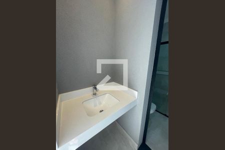 Casa de condomínio à venda com 208m², 4 quartos e 4 vagasBanheiro Social