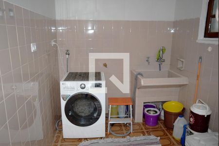 Casa à venda com 150m², 3 quartos e 1 vagaÁrea de Serviço