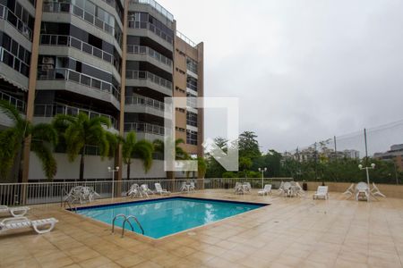 Apartamento à venda com 65m², 1 quarto e 1 vagaÁrea comum - Piscina