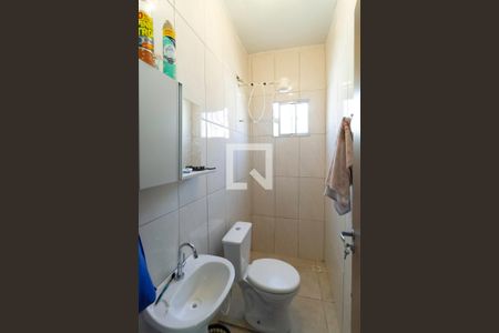 Casa à venda com 360m², 4 quartos e 1 vaga Casa à venda com 360m², 4 quartos e 1 vagaCasa 2 - Banheiro social