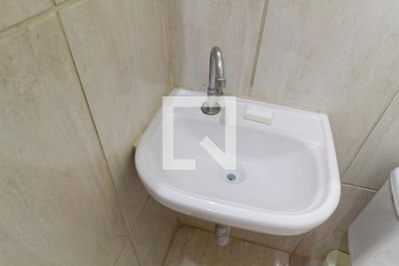 Casa à venda com 360m², 4 quartos e 1 vaga Casa à venda com 360m², 4 quartos e 1 vagaCasa 1 - Banheiro social