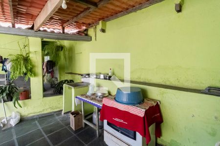 Casa à venda com 360m², 4 quartos e 1 vaga Casa à venda com 360m², 4 quartos e 1 vagaQuintal