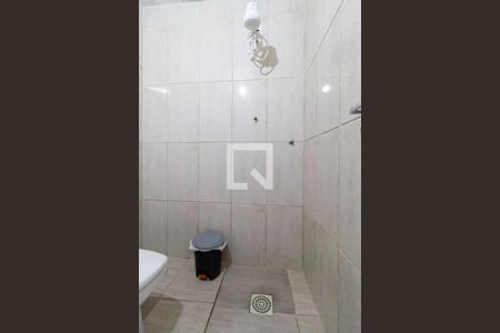 Casa à venda com 360m², 4 quartos e 1 vaga Casa à venda com 360m², 4 quartos e 1 vagaCasa 1 - Banheiro social
