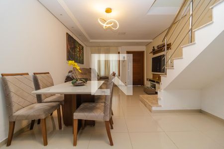 Sala de casa à venda com 2 quartos, 110m² em Guarujá, Porto Alegre