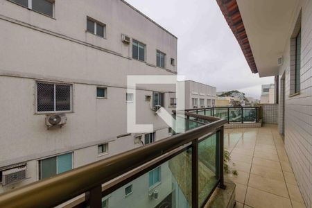 Apartamento à venda com 280m², 3 quartos e 2 vagas Apartamento à venda com 280m², 3 quartos e 2 vagasVaranda dos Quartos