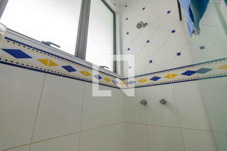 Apartamento à venda com 280m², 3 quartos e 2 vagas Apartamento à venda com 280m², 3 quartos e 2 vagasBanheiro da Suíte 2