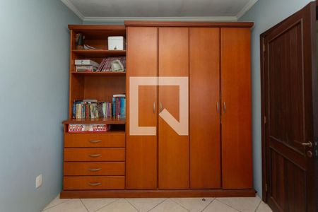 Casa à venda com 257m², 3 quartos e 4 vagas Casa à venda com 257m², 3 quartos e 4 vagasQuarto 2