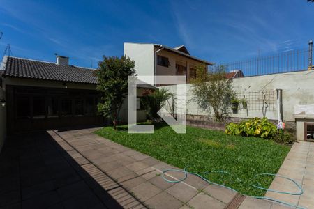 Casa à venda com 257m², 3 quartos e 4 vagas Casa à venda com 257m², 3 quartos e 4 vagasJardim
