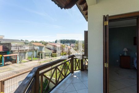 Casa à venda com 257m², 3 quartos e 4 vagas Casa à venda com 257m², 3 quartos e 4 vagasSacada da Suite