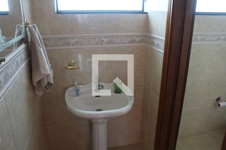 Casa à venda com 445m², 3 quartos e 8 vagasLavabo 1