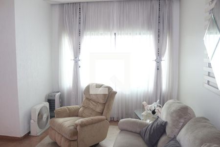 Casa à venda com 445m², 3 quartos e 8 vagasSala de TV