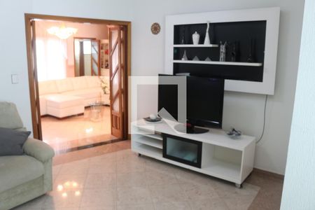 Sala de TV de casa à venda com 3 quartos, 445m² em Olímpico, São Caetano do Sul