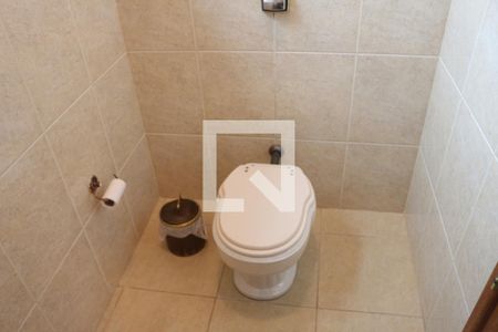 Casa à venda com 445m², 3 quartos e 8 vagasLavabo 1