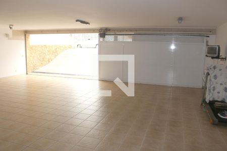 Casa à venda com 445m², 3 quartos e 8 vagasGaragem