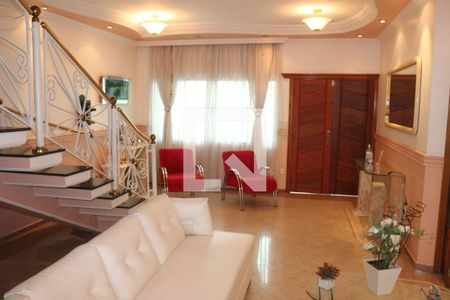 Casa à venda com 445m², 3 quartos e 8 vagasSala