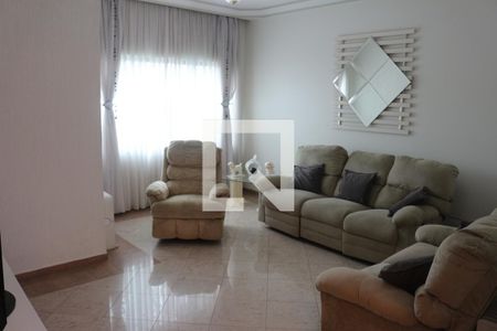 Casa à venda com 445m², 3 quartos e 8 vagasSala de TV