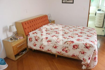 Casa à venda com 445m², 3 quartos e 8 vagasSuíte 1