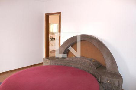 Casa à venda com 445m², 3 quartos e 8 vagasSuíte 3