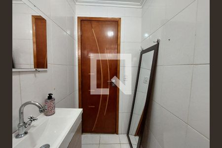 Casa à venda com 90m², 2 quartos e 2 vagas Casa à venda com 90m², 2 quartos e 2 vagasBanheiro 1