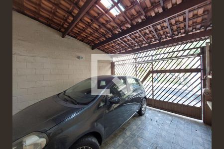Casa à venda com 90m², 2 quartos e 2 vagas Casa à venda com 90m², 2 quartos e 2 vagasGaragem