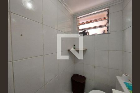 Casa à venda com 90m², 2 quartos e 2 vagas Casa à venda com 90m², 2 quartos e 2 vagasBanheiro 1