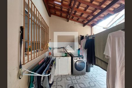 Casa à venda com 90m², 2 quartos e 2 vagas Casa à venda com 90m², 2 quartos e 2 vagasÁrea de Serviço