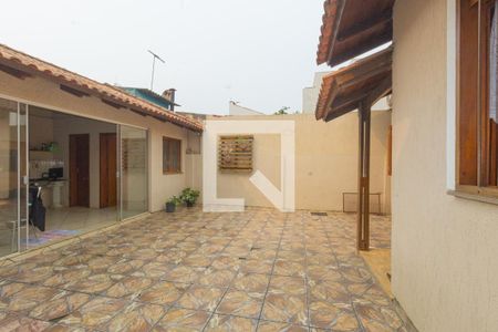 Casa à venda com 95m², 2 quartos e 1 vagaQuintal