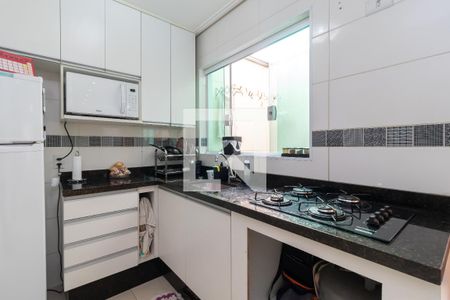 Casa de condomínio à venda com 56m², 2 quartos e 2 vagasCozinha