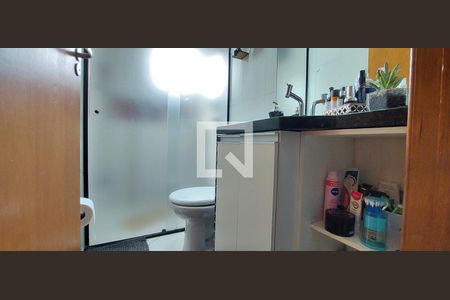 Apartamento à venda com 65m², 2 quartos e 1 vaga Apartamento à venda com 65m², 2 quartos e 1 vagaBanheiro Quarto 1 suíte