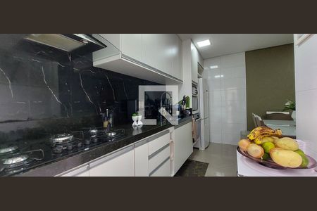 Apartamento à venda com 65m², 2 quartos e 1 vaga Apartamento à venda com 65m², 2 quartos e 1 vagaCozinha