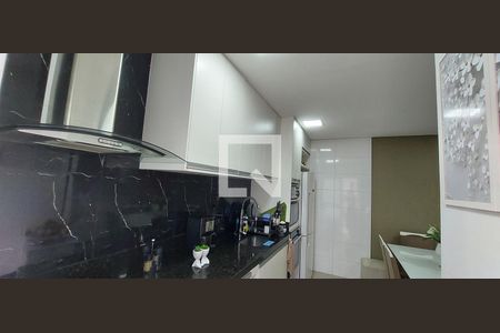 Apartamento à venda com 65m², 2 quartos e 1 vaga Apartamento à venda com 65m², 2 quartos e 1 vagaCozinha